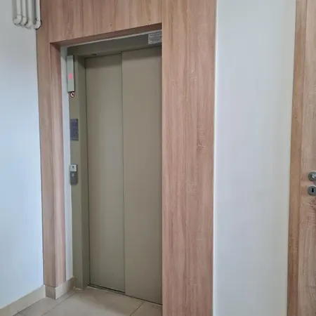 Rya's Cozy Apartamento Braşov